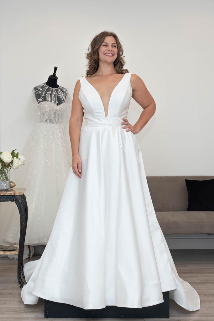 robe-de-mariee-grande-taille-selestia-s10074-1