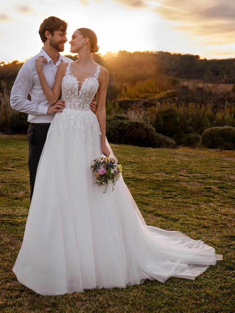 Robe de mariée White One Melibe - vue 1
